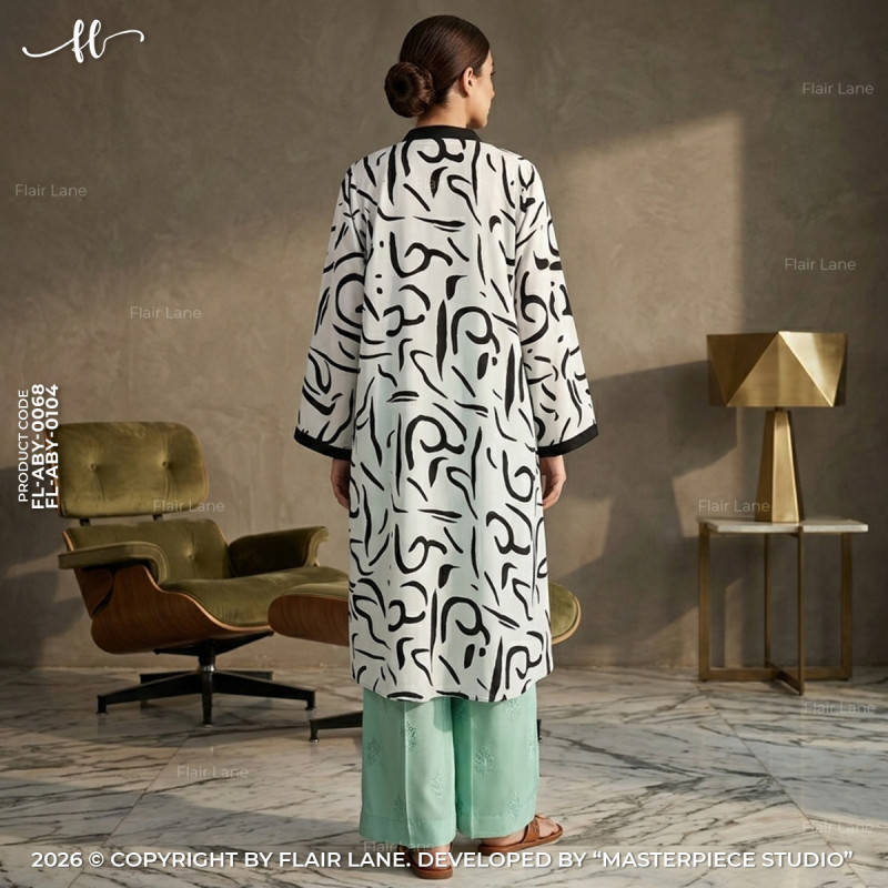 Semi-Long Printed 3 Button Cape with Long Sleeve